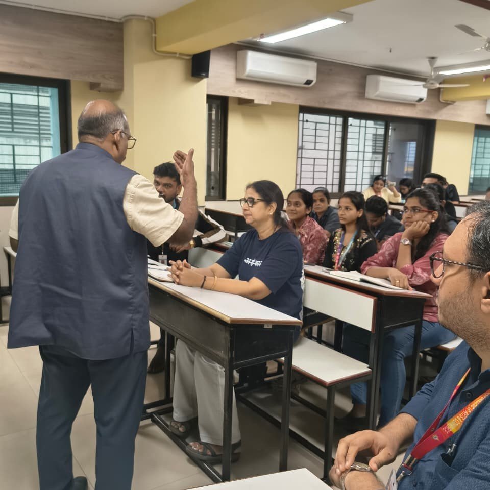Training Session on “Effective Communication and Workplace Etiquette” for Non Teaching Staff