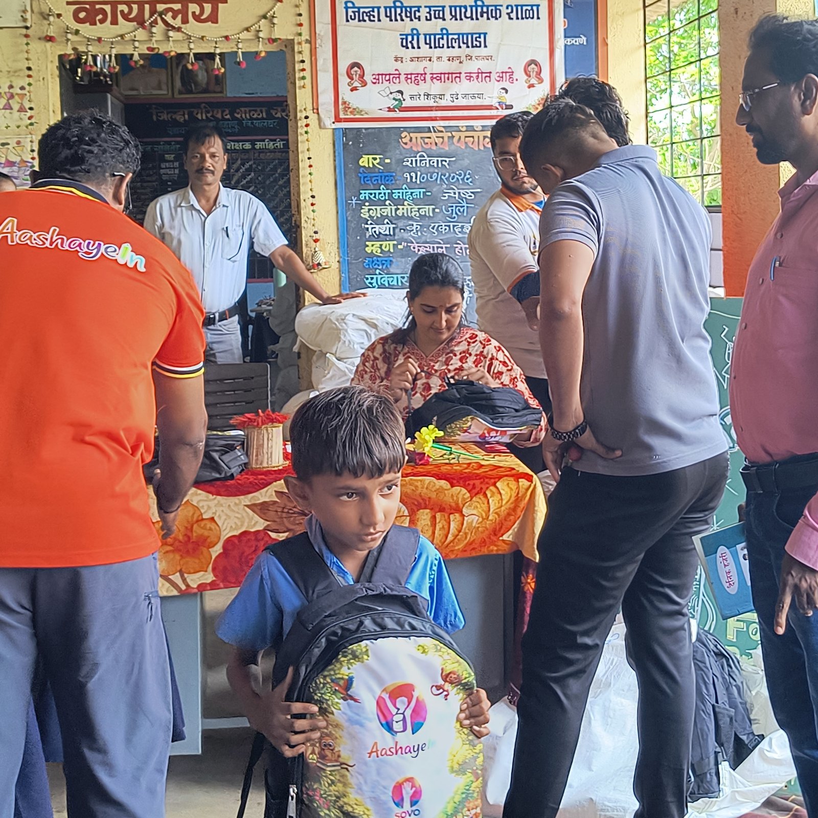 Aashayein Kit Distribution Drive – Empowering Young Learners