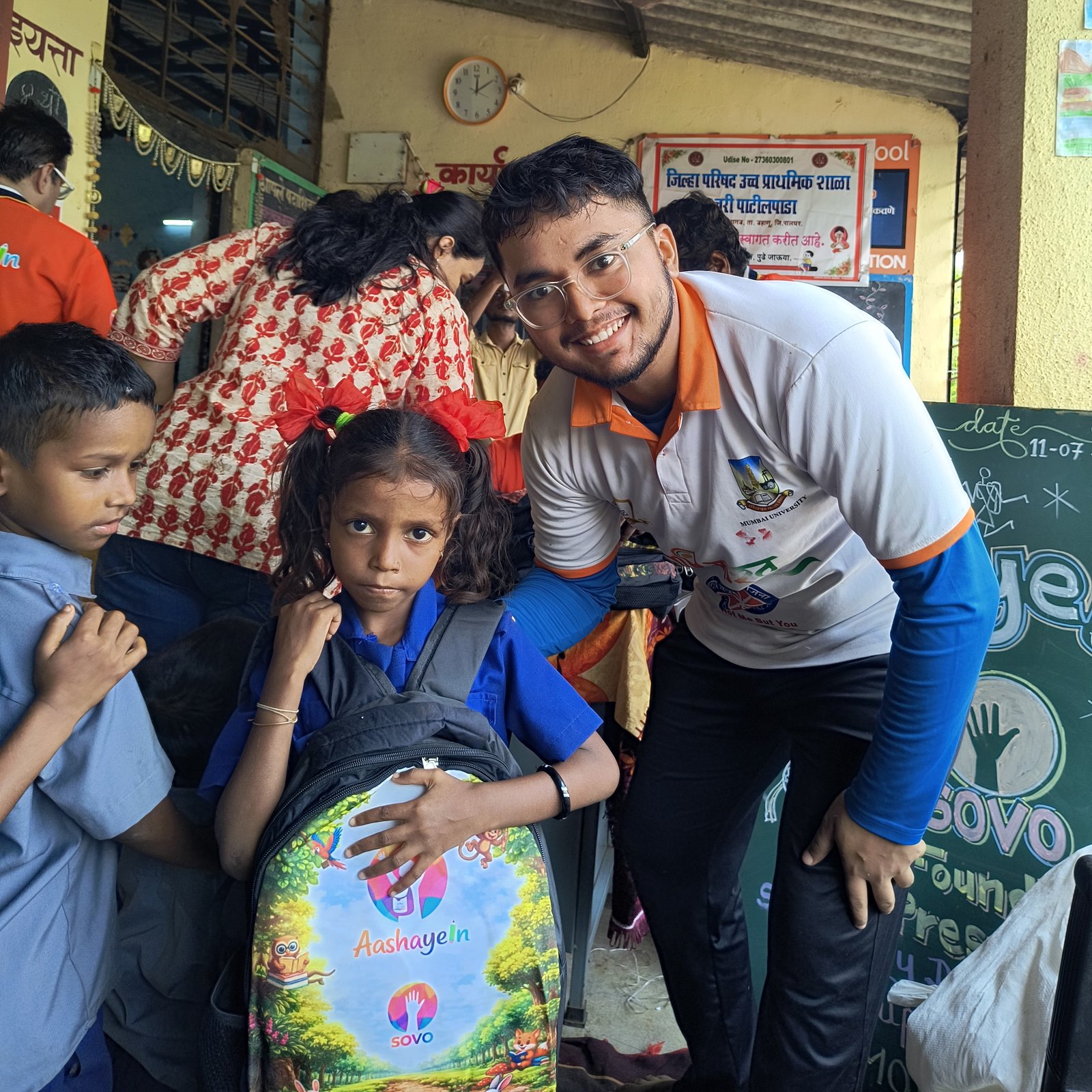 Aashayein Kit Distribution Drive – Empowering Young Learners