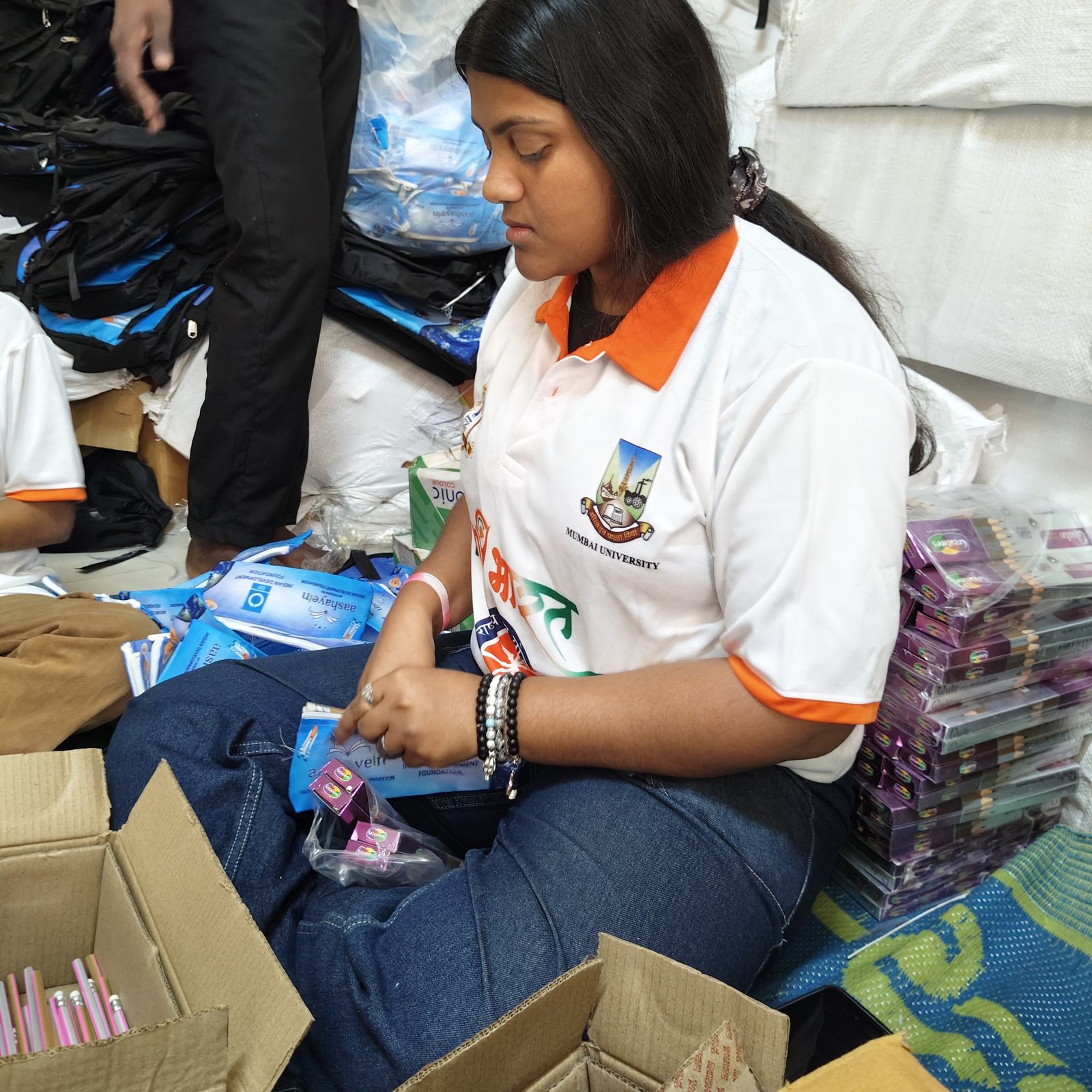 Aashayein Kit Packing: Bags of Hope, Smiles of Tomorrow