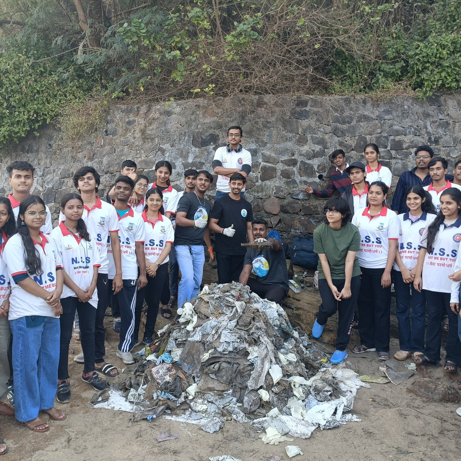 Beach CleanUp Drive (12/01/2025)