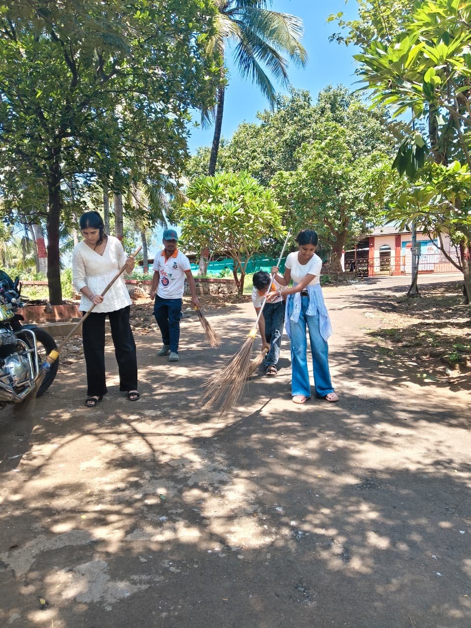Cleanup Drive at Manori – Serving for a Cleaner Tomorrow
