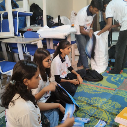 Empowering Education: Aashayein Kit Packing Drive under Sarva Shiksha Abhiyan